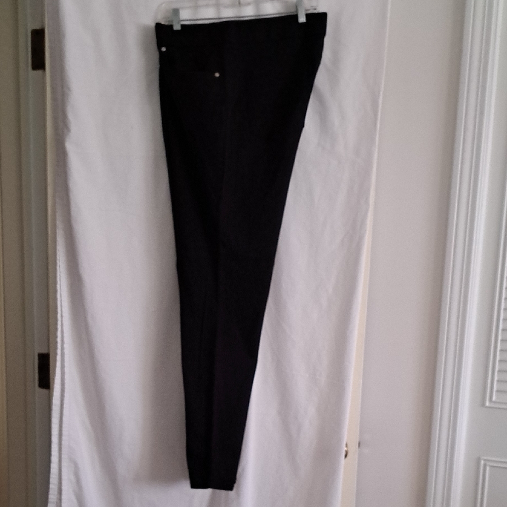 New Directions Black Straight Leg Pull On Pants